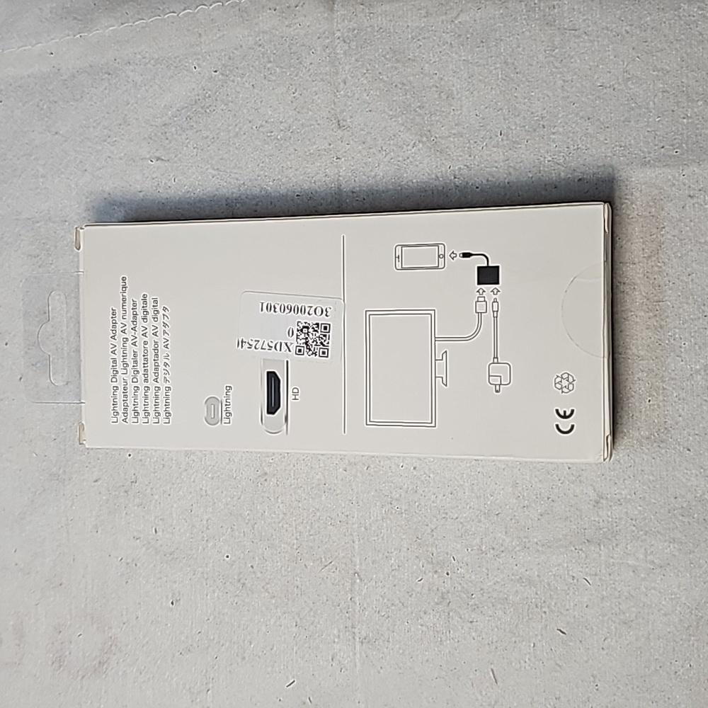 Lightning Digital AV Adapter - Picture 2 of 9